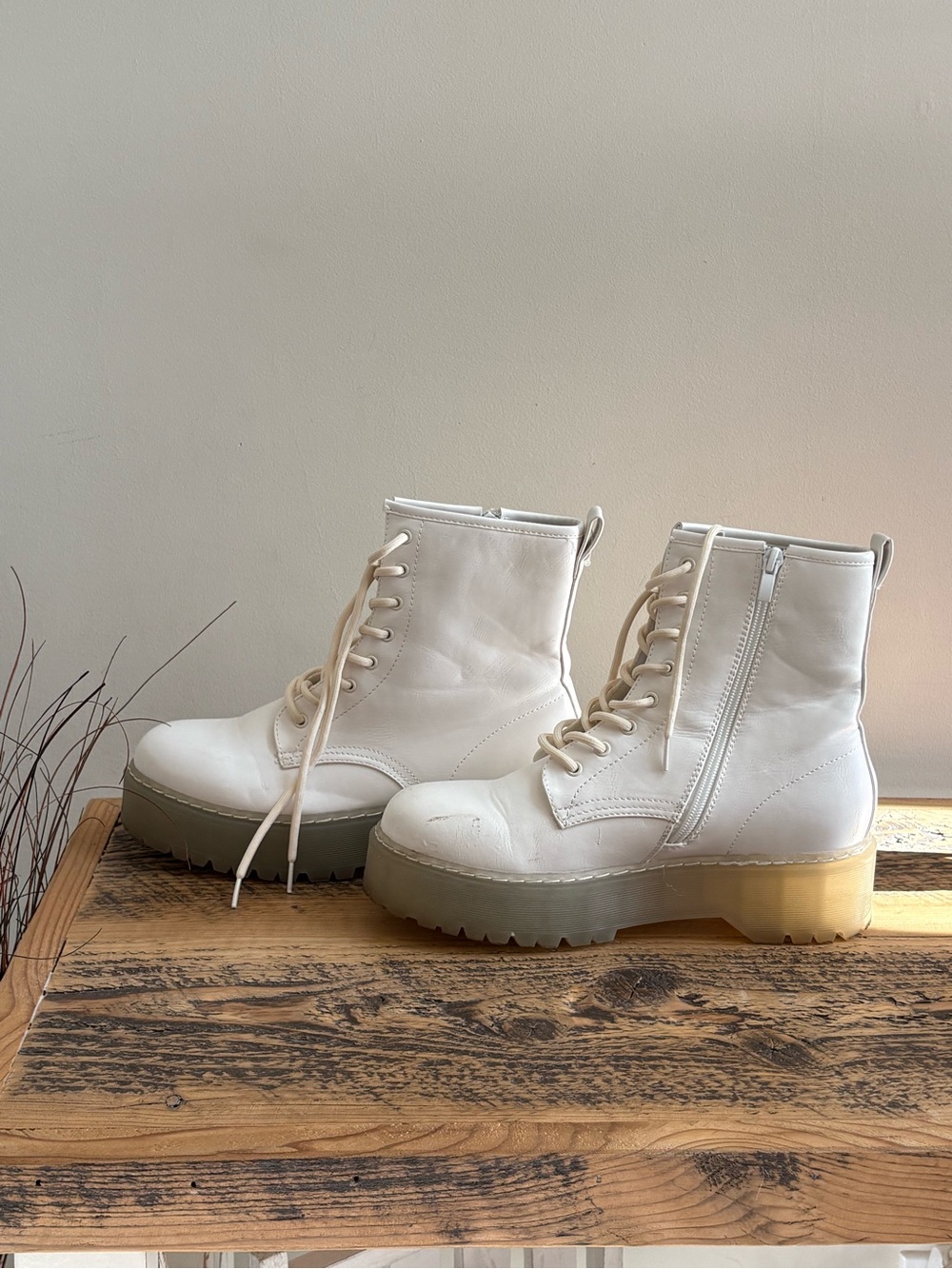 Steve Madden White Combat Boots Size 11